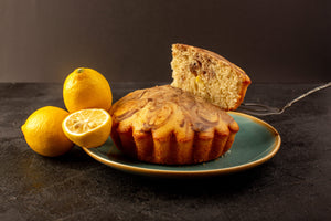Ciambella al limone: ricetta deliziosa senza burro e latte